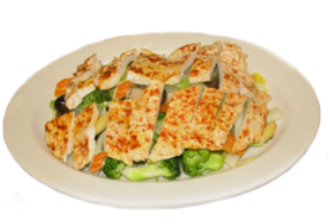Order Grilled Chicken with Chinese Vegetables food online from Sabor Latino store, The Bronx on bringmethat.com